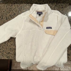 Patagonia Fleece Pullover - Women’s size Medium